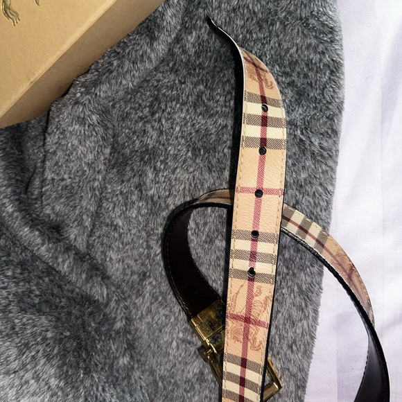 Burberry belt - Picture 4 of 6